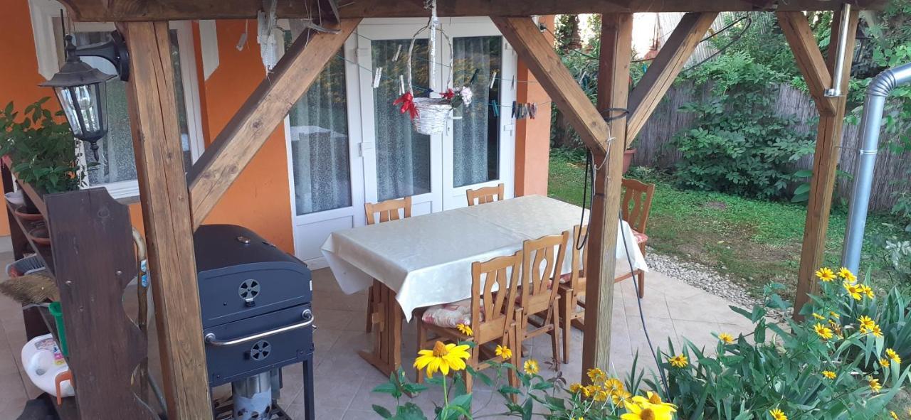 Margareta Apartman - Balatonlelle Exteriör bild