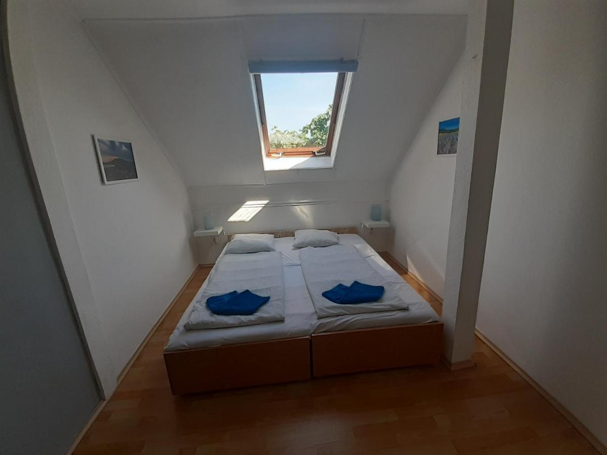 Margareta Apartman - Balatonlelle Exteriör bild