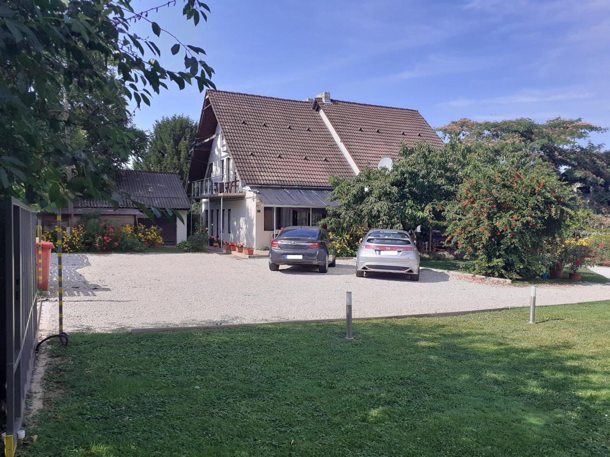Margareta Apartman - Balatonlelle Exteriör bild