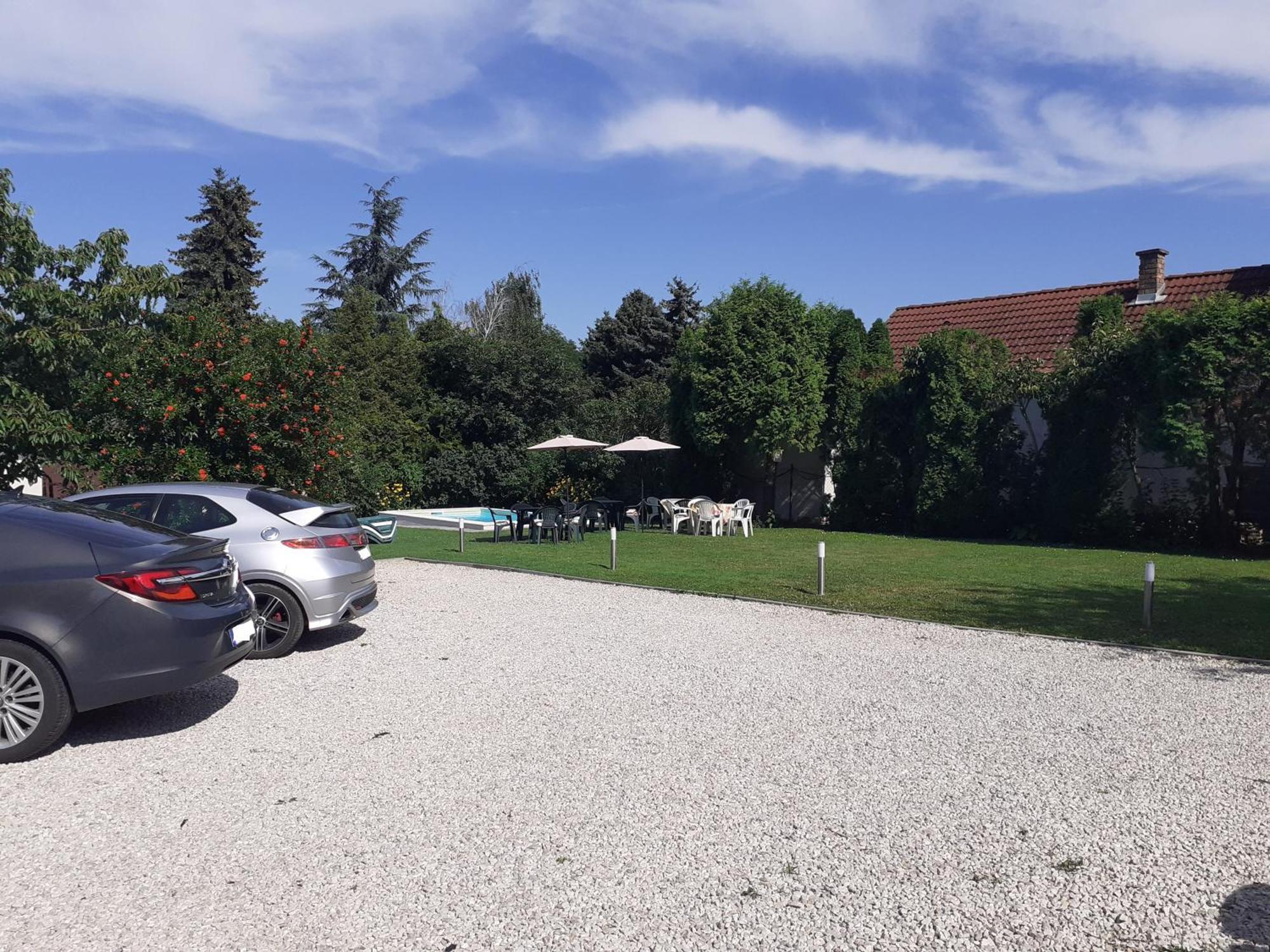 Margareta Apartman - Balatonlelle Exteriör bild