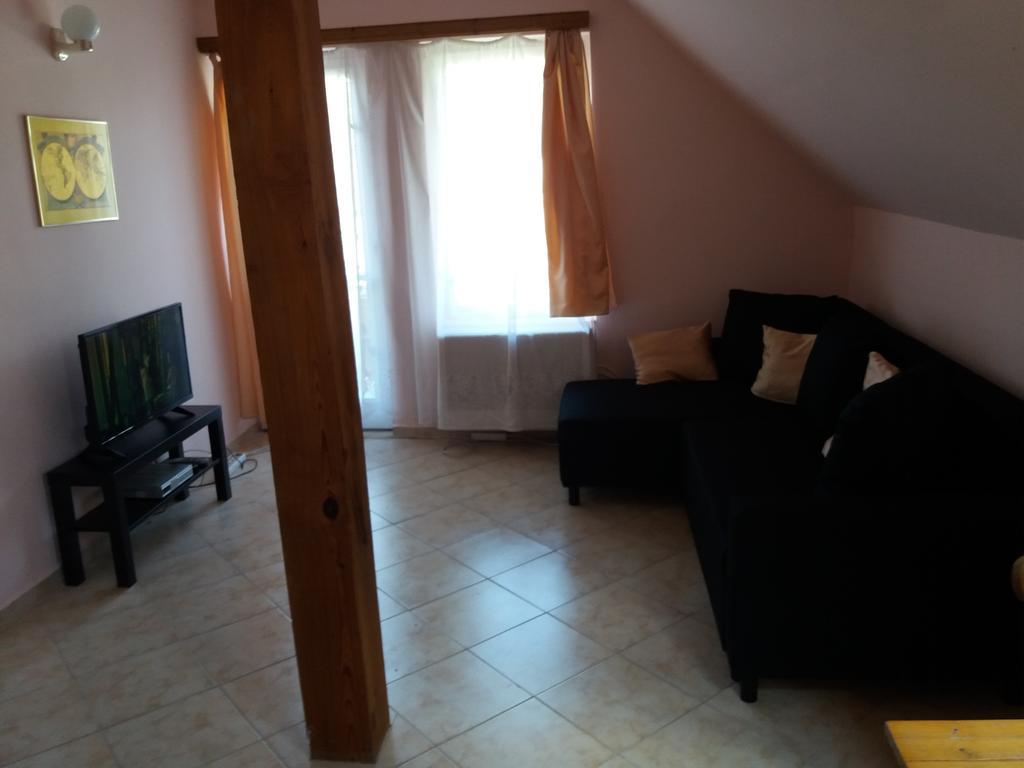 Margareta Apartman - Balatonlelle Exteriör bild